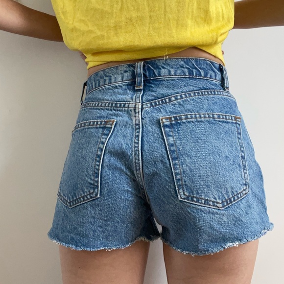 Reformation Charlie High Rise Jean Short in Colorado - Picture 4 of 7